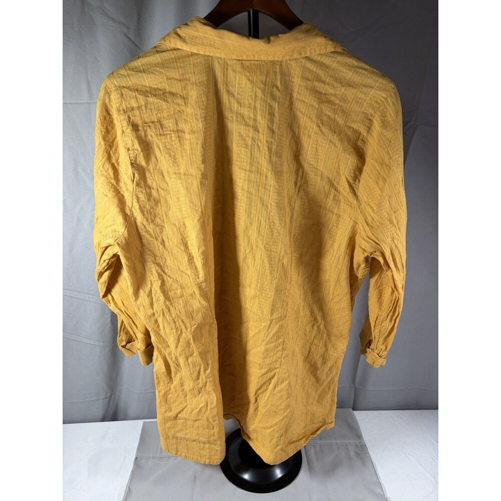 CJ banks Button-Front Tuxedo-Style Tunic Shirt Blouse Goldenrod Size 1X - Picture 8 of 8